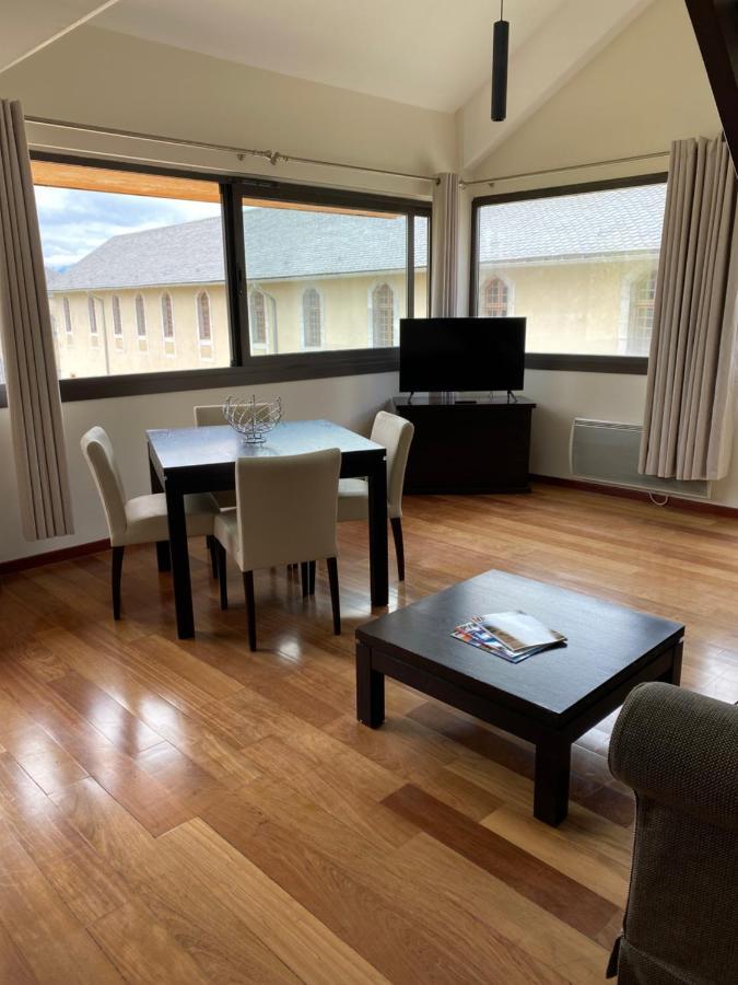 Terres De France - Domaine Du Palais Aparthotel Saint-Lizier ภายนอก รูปภาพ
